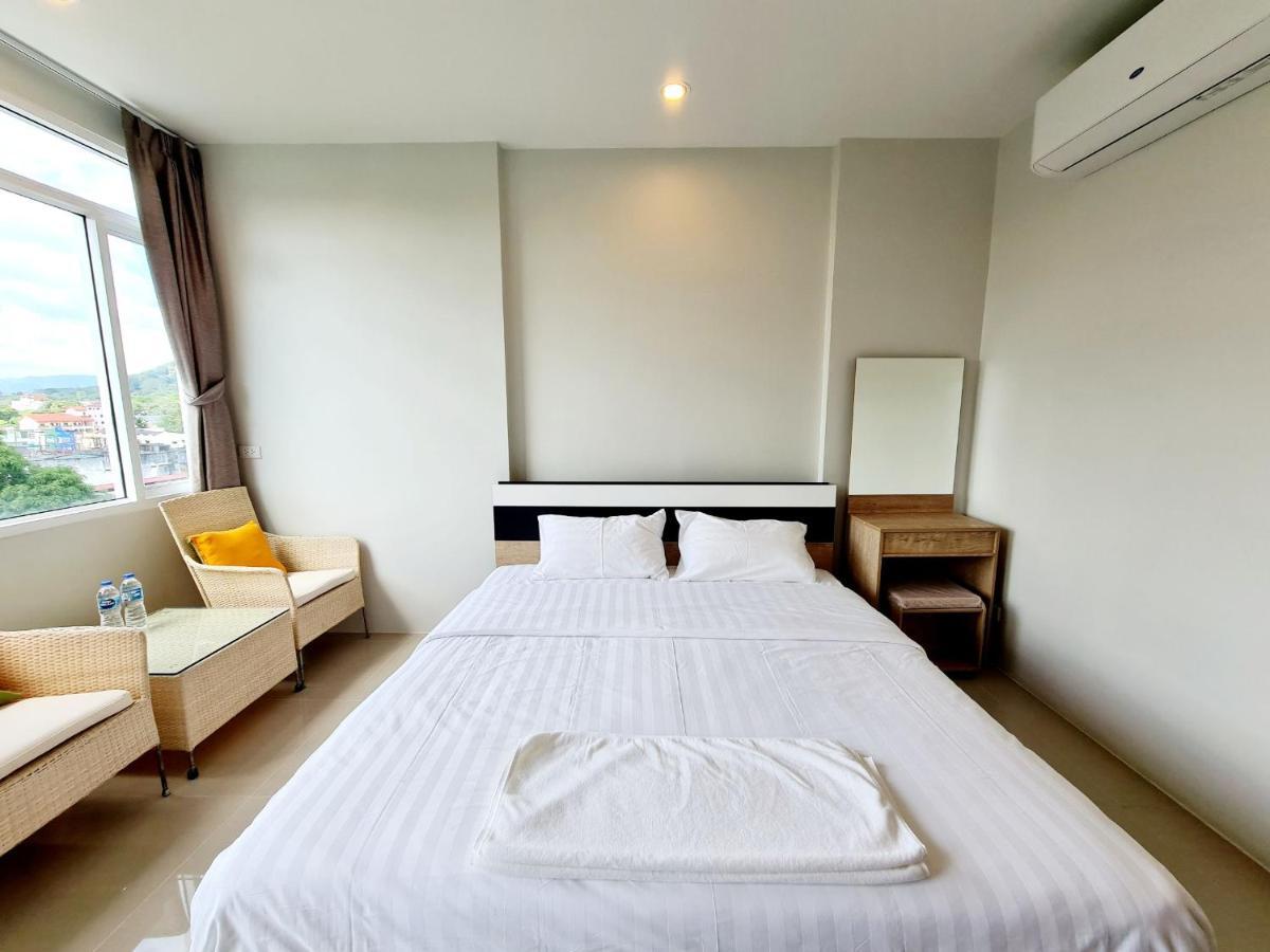 Hotel Studio309@Phuket Ban Lo Long Exterior foto